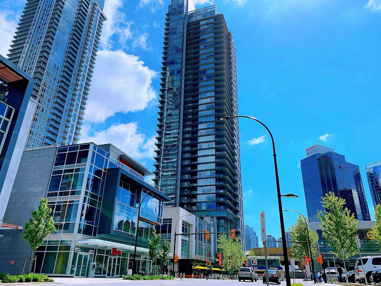 1109-6098 Station Street, Burnaby, BC, V5H 0H4