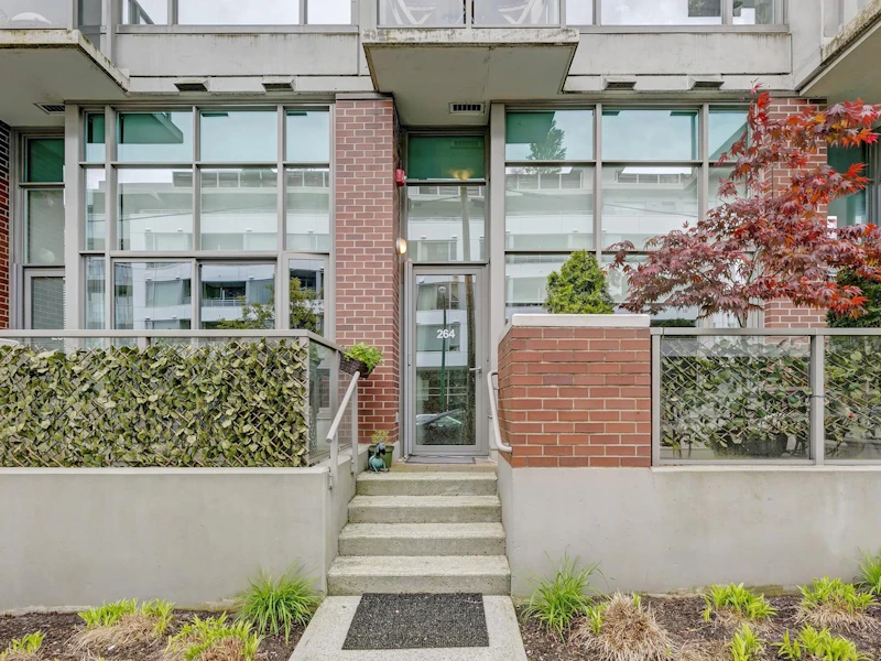 264 E 6th Avenue, Vancouver BC V5T 1J8
