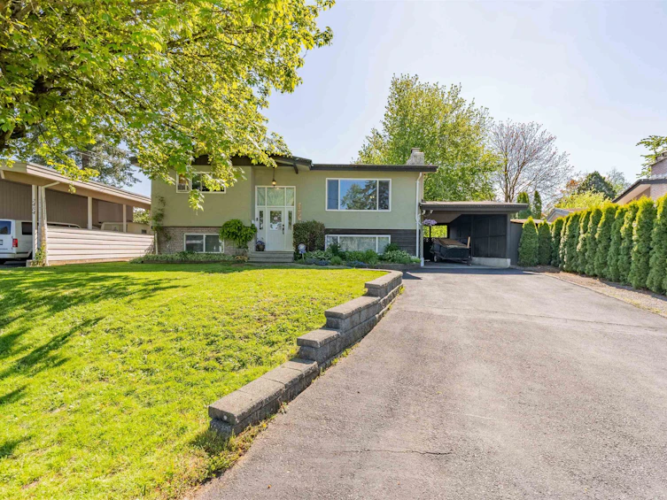 2444 Adelaide Street, Abbotsford, BC, V2T 3L7