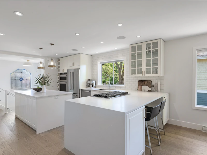 2 - 61 E 23rd Avenue, Vancouver BC V5V 1W8