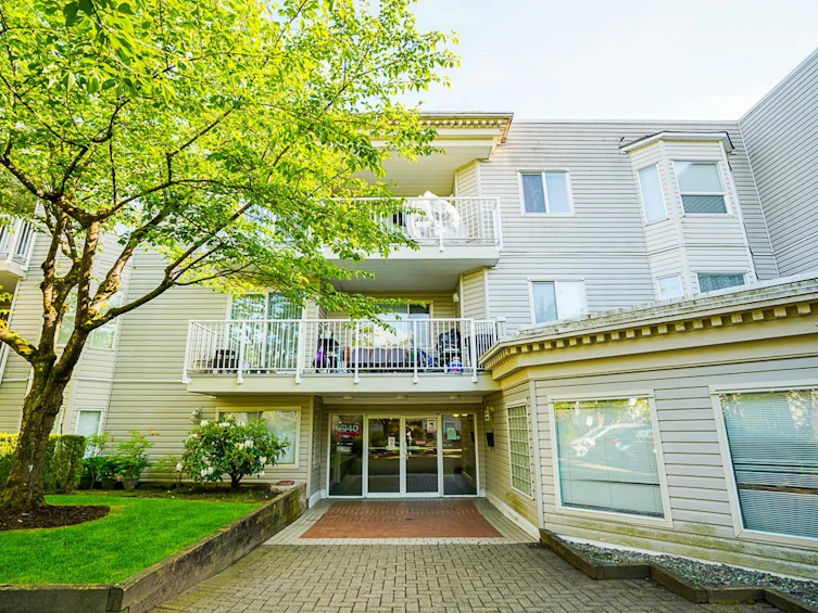 309-9940 151 Street, Surrey, BC, V3R 0V3