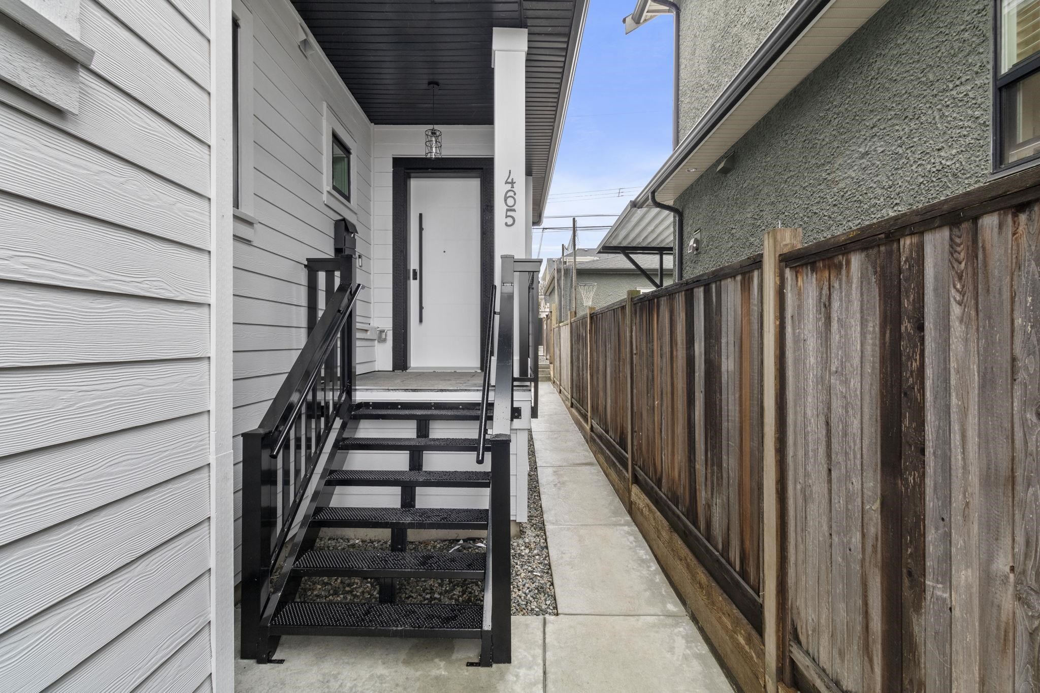 465 E 57th Avenue, Vancouver, BC, V5X 1S8