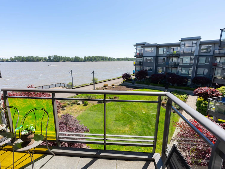 312-14200 Riverport Way, Richmond, BC, V6W 1M4