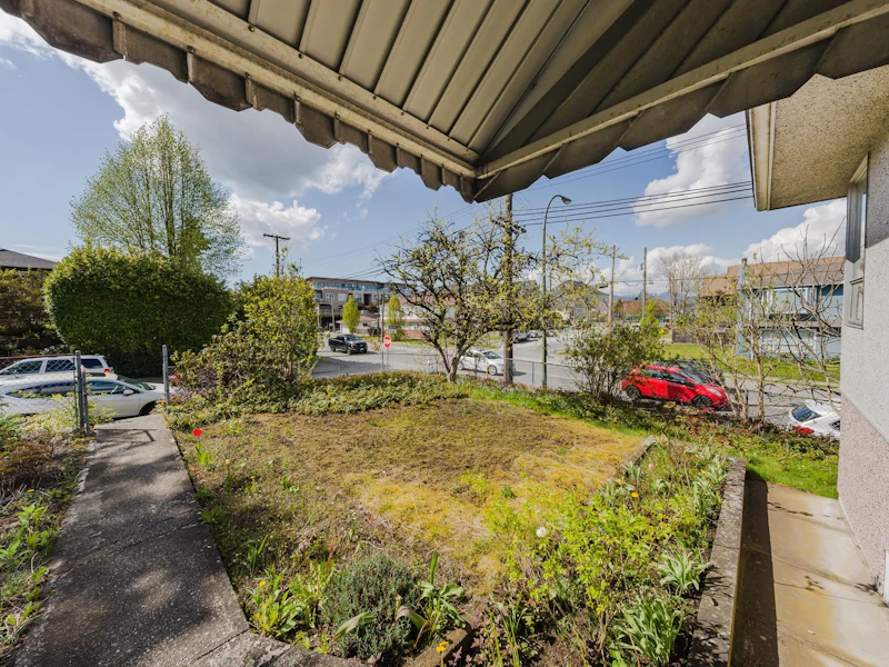 4908 Walden Street, Vancouver BC V5W 2V7