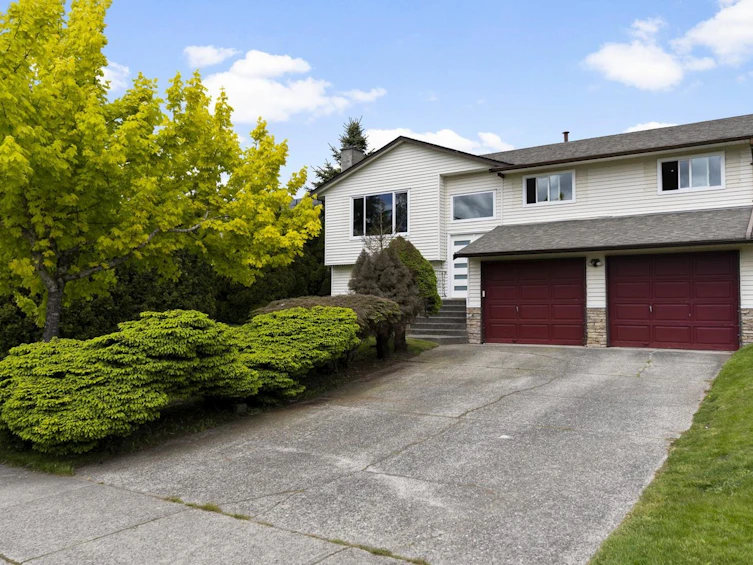 15271 85 Avenue, Surrey, BC, V3S 2P5