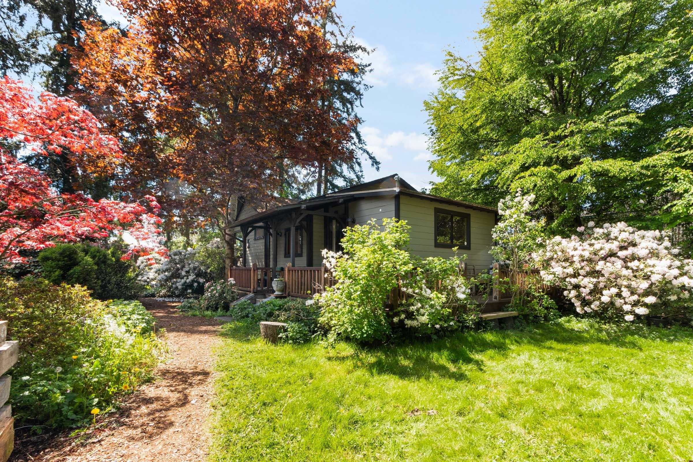 7822 Willard Street, Burnaby, BC, V3N 2W5