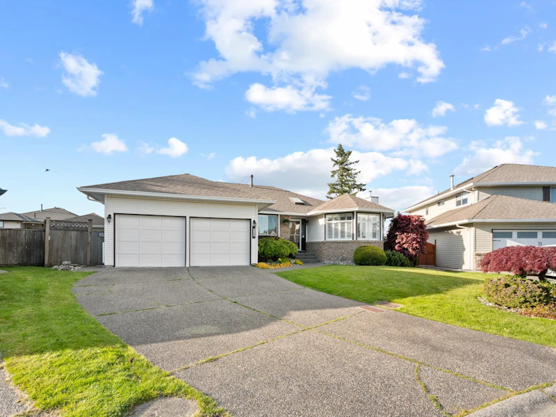 6389 187a Street, Surrey BC V3S 7W2