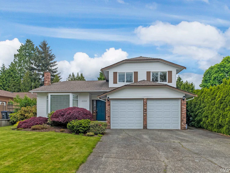 15703 101 Avenue, Surrey, BC, V4N 2S5