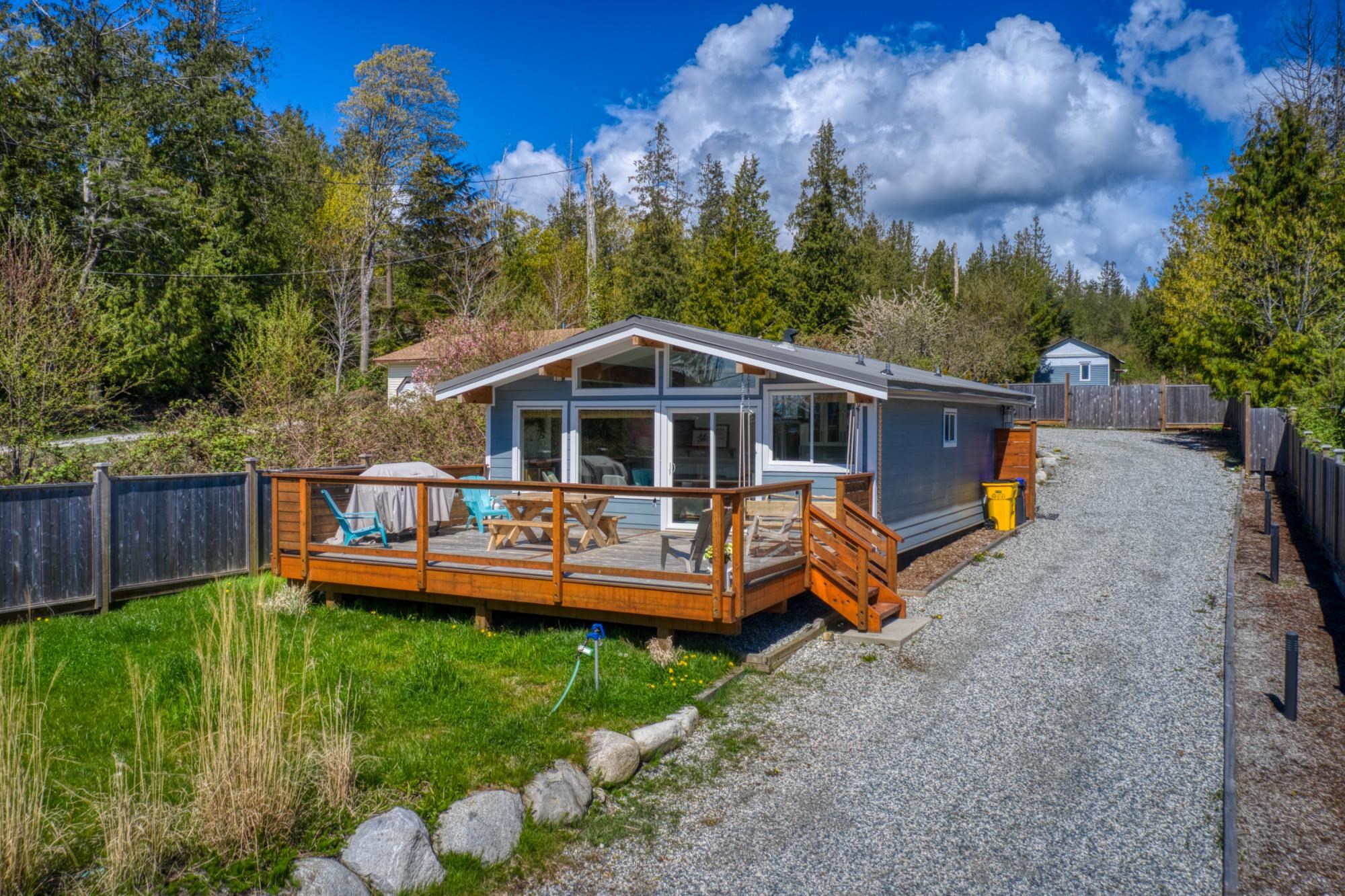 6244 Sunshine Coast Highway, Sechelt, BC, V7Z 0M1