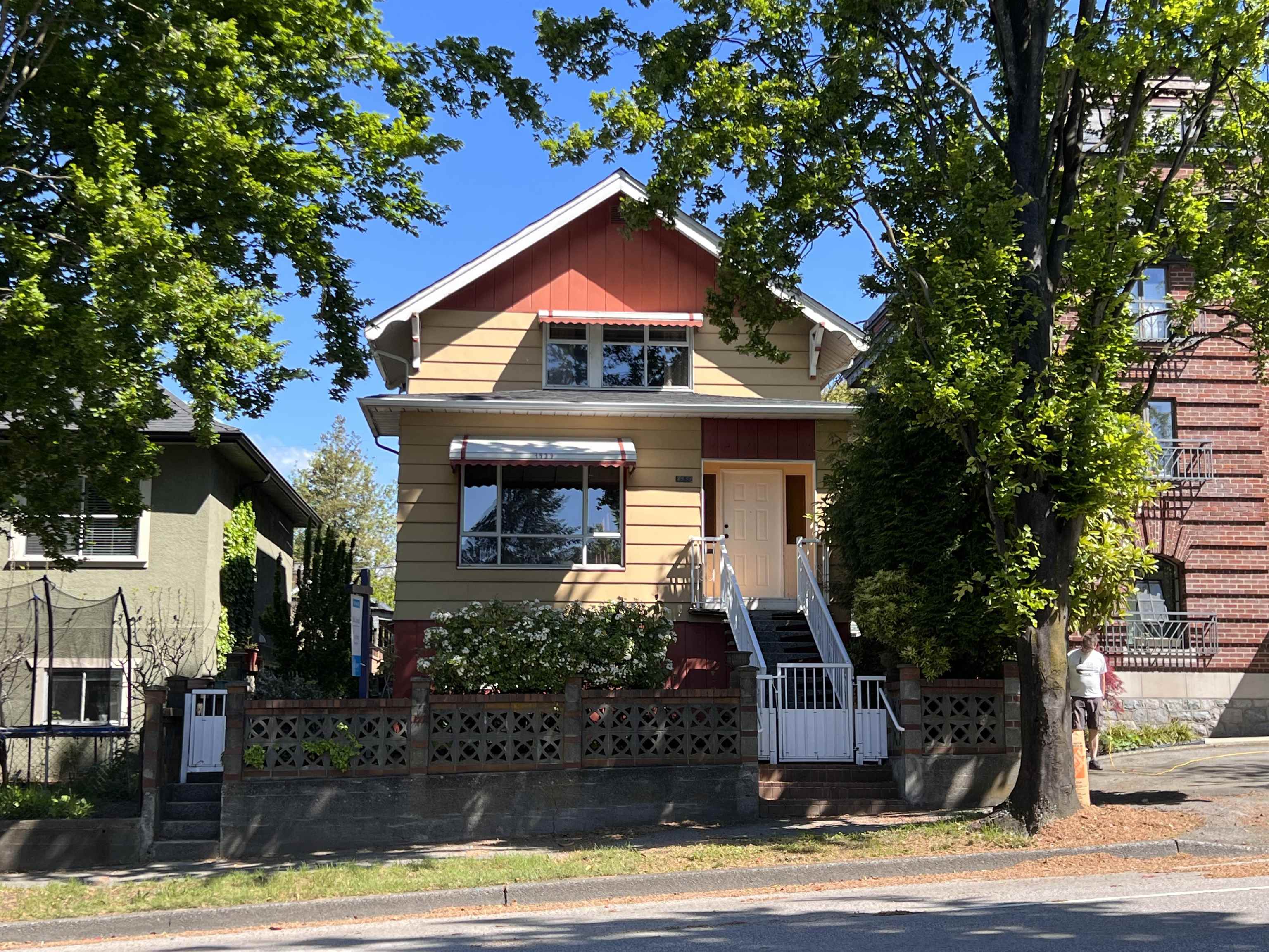 1939 E 1st Avenue, Vancouver, BC, V5N 1B3