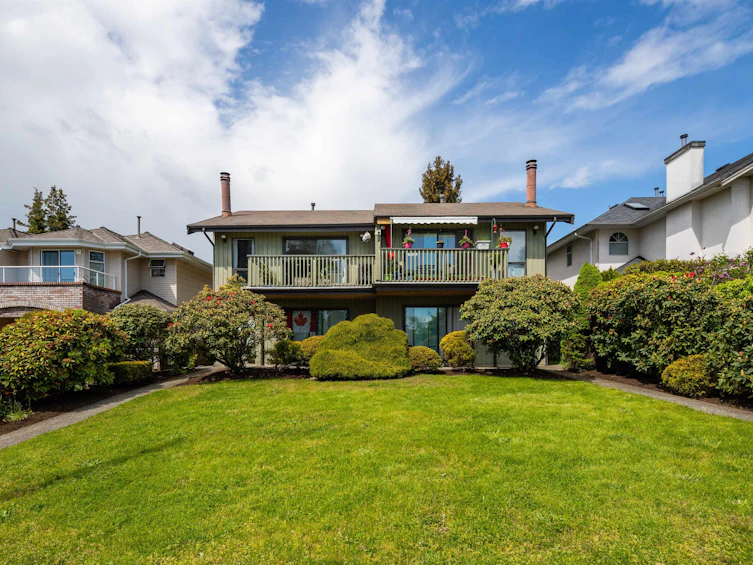 444-446 W 6th Street, North Vancouver, BC, V7M 1K9