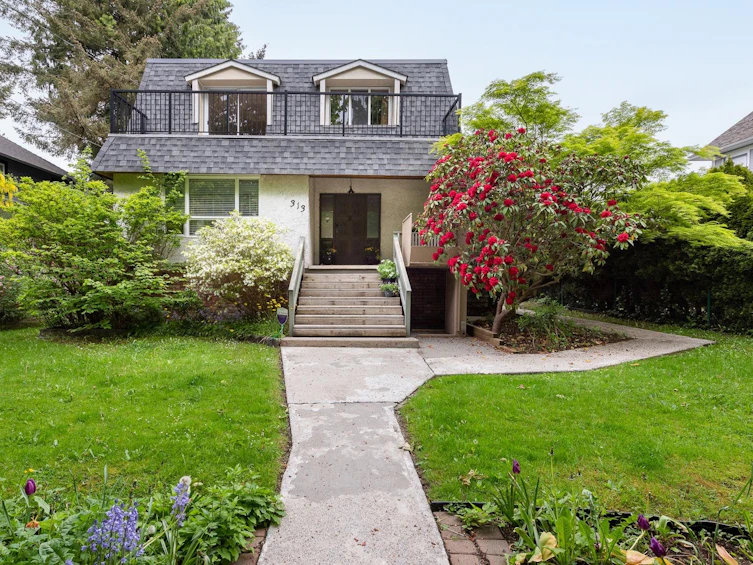 313 Fifth Avenue, New Westminster, BC, V3L 1R6
