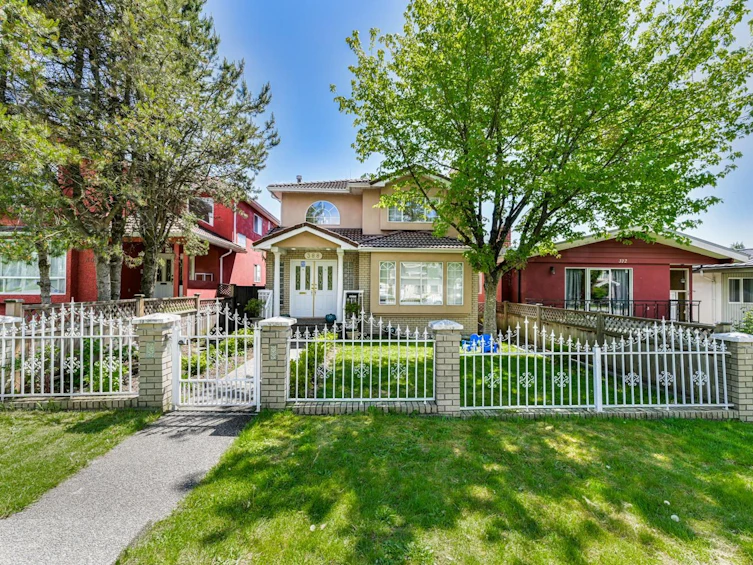 388 E 49th Avenue, Vancouver, BC, V5W 2G6
