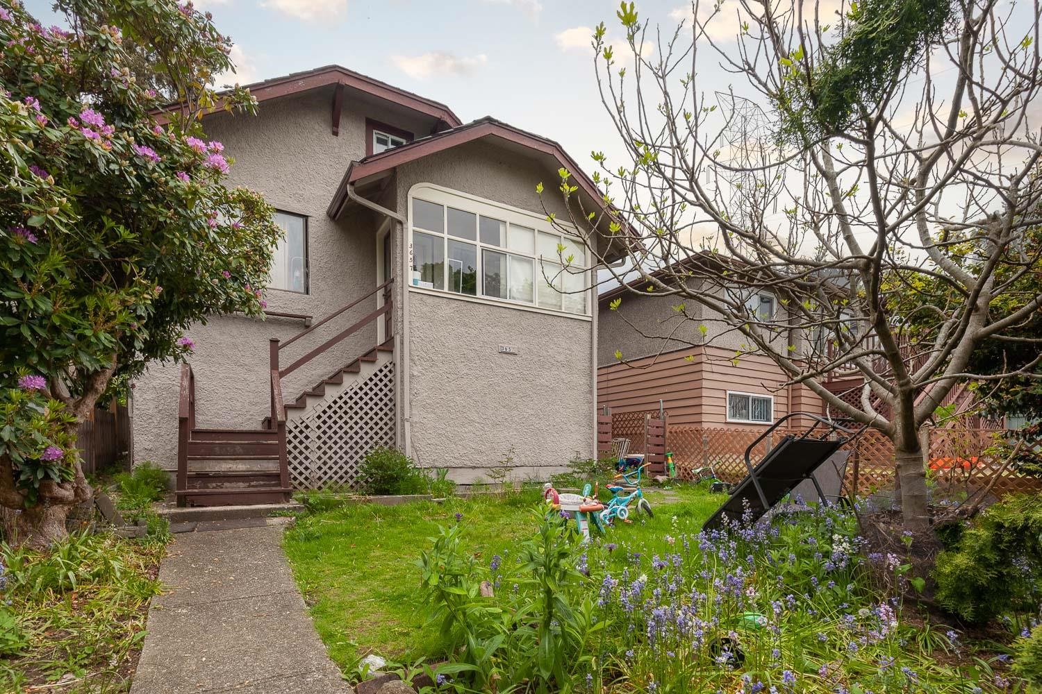 3657 E Pender Street, Vancouver, BC, V5K 2E5