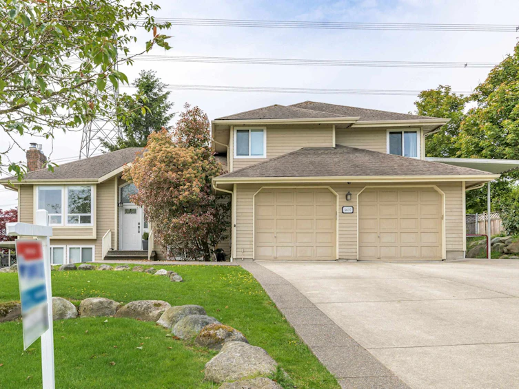5637 W Sunrise Crescent, Surrey, BC, V3S 7M5