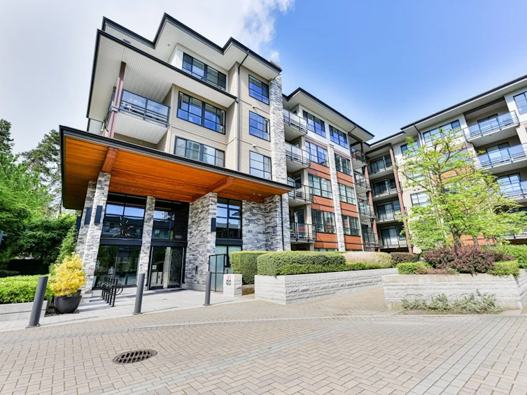 204-1152 Windsor Mews, Coquitlam, BC, V3B 0N1