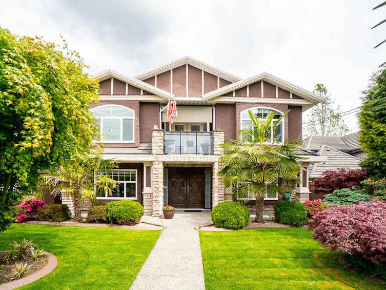 7730 Nelson Avenue, Burnaby, BC, V5J 4C9