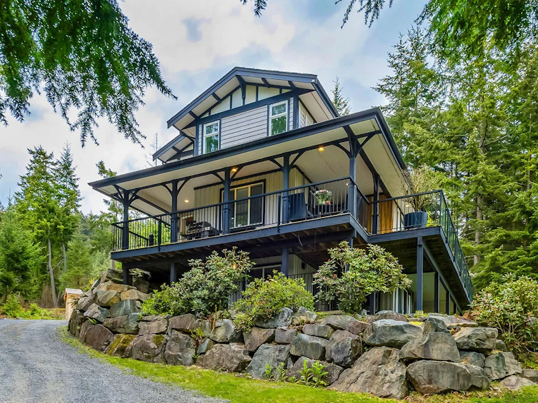 341 Aerie Tree Lane, Bowen Island, BC, V0N 1G2