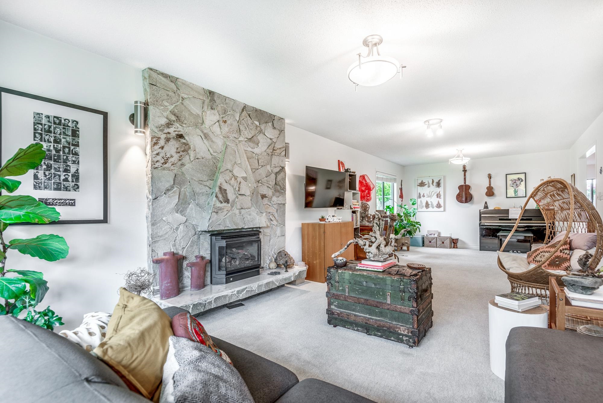 16063 13 Avenue, Surrey, BC, V4A 6W2