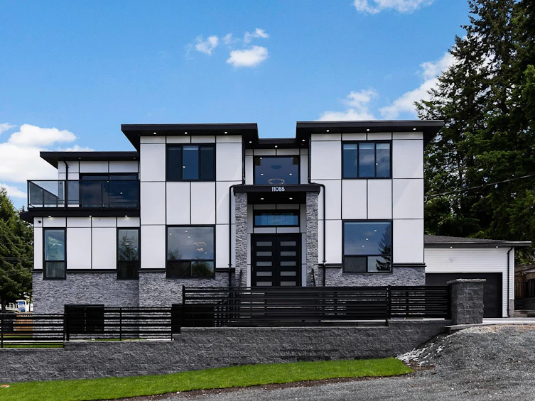 11088 129a Street, Surrey, BC, V3T 3L1