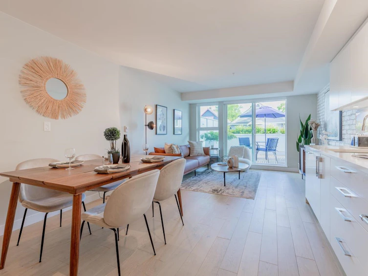 209-2508 Fraser Street, Vancouver, BC, V5T 3V4