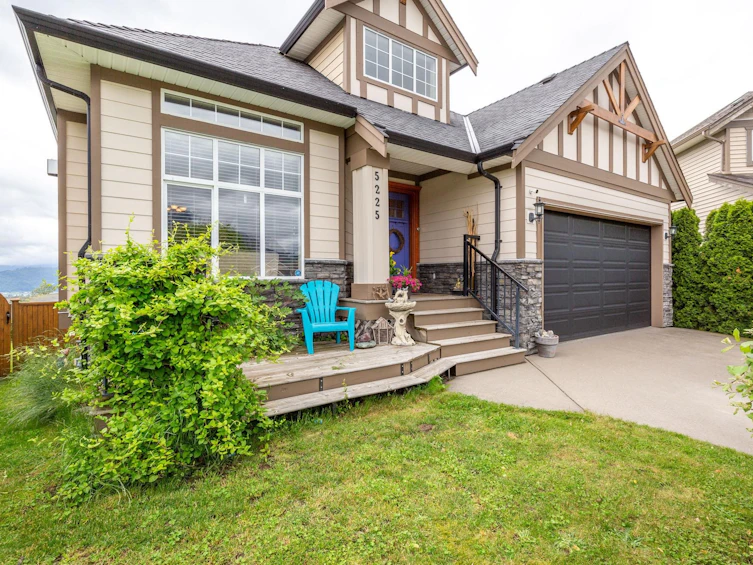 5225 Demontigny Court, Chilliwack, BC, V2R 0B4
