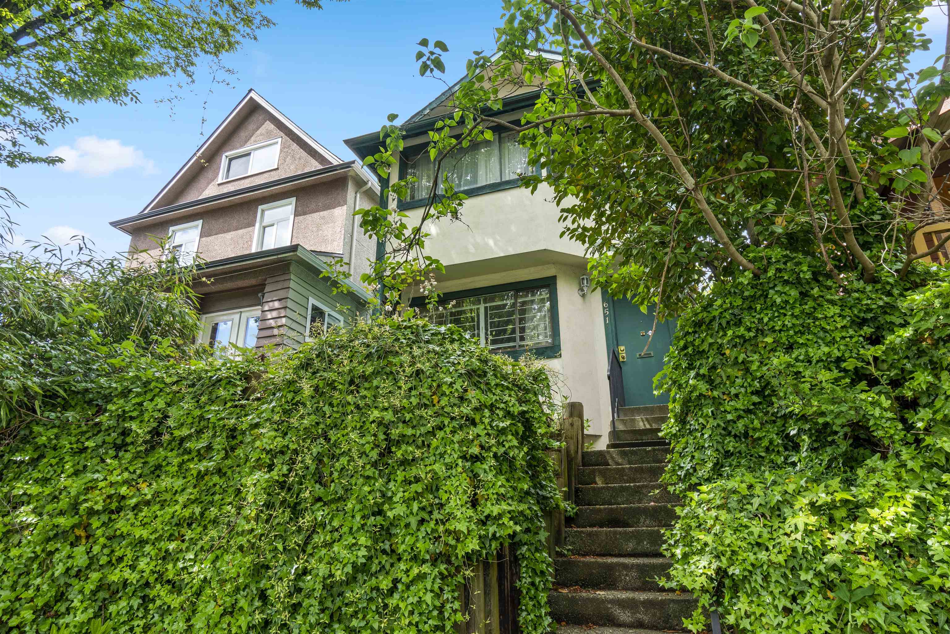 651 Prior Street, Vancouver, BC, V6A 2G7
