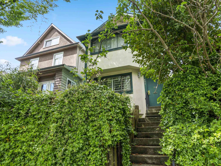 651 Prior Street, Vancouver, BC, V6A 2G7