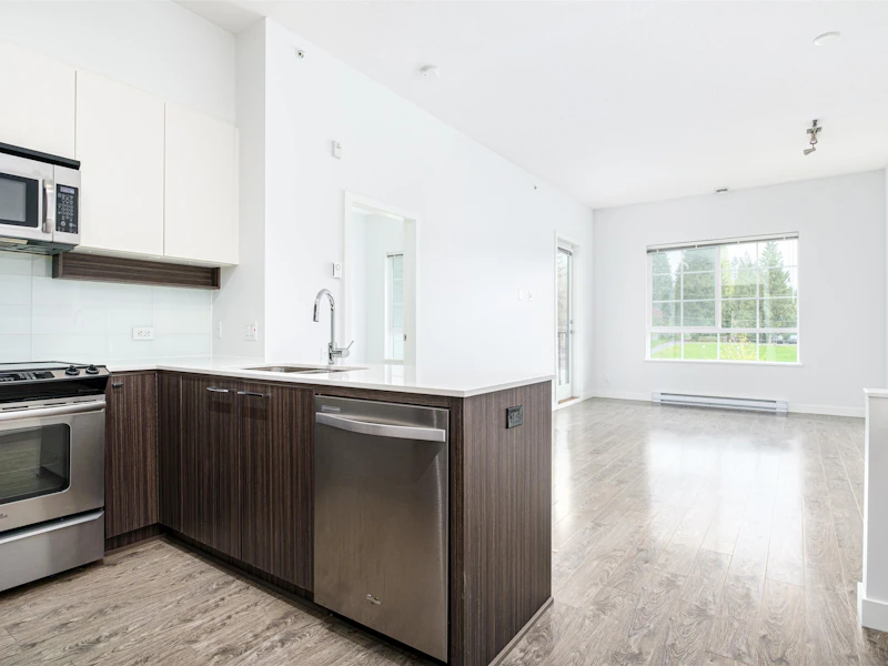 410 - 555 Foster Avenue, Coquitlam BC V3J 0B6