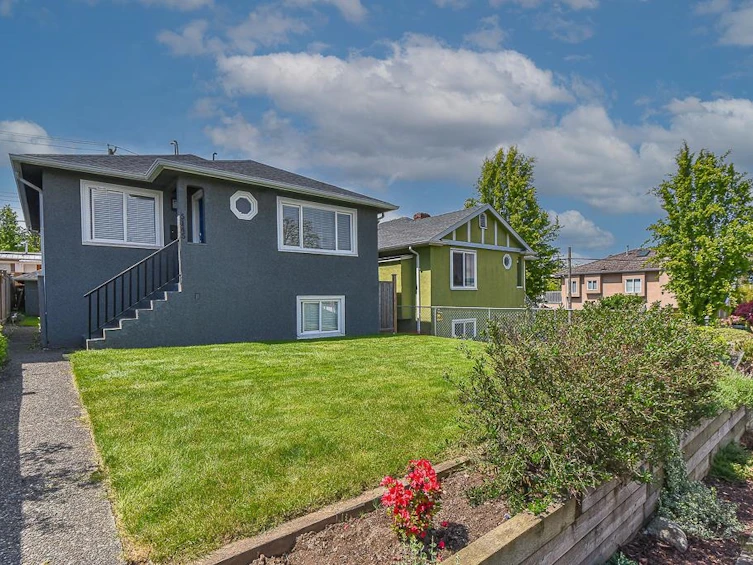 5145 Inverness Street, Vancouver, BC, V5W 3N9