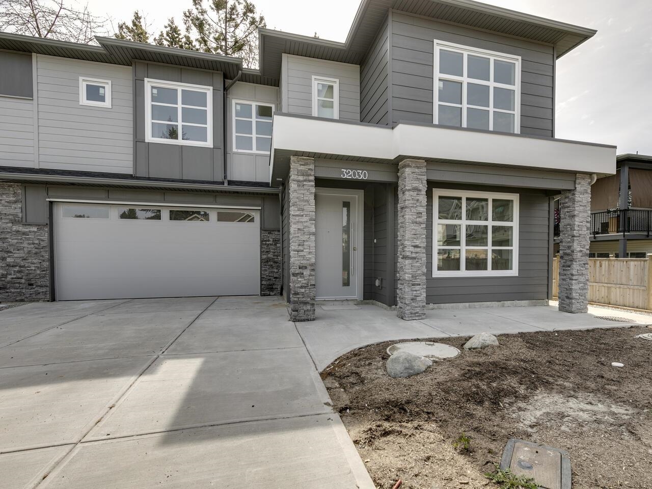 LT. A-32030 Terepocki Crescent, Mission, BC, V2V 3B4