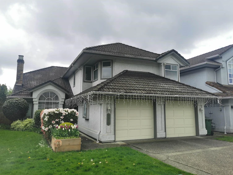 9570 Capstan Way, Richmond, BC, V6X 3N1