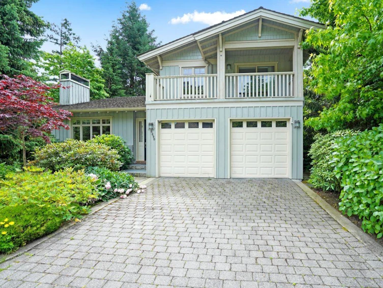 4898 Meadfeild Road, West Vancouver, BC, V7W 3J1