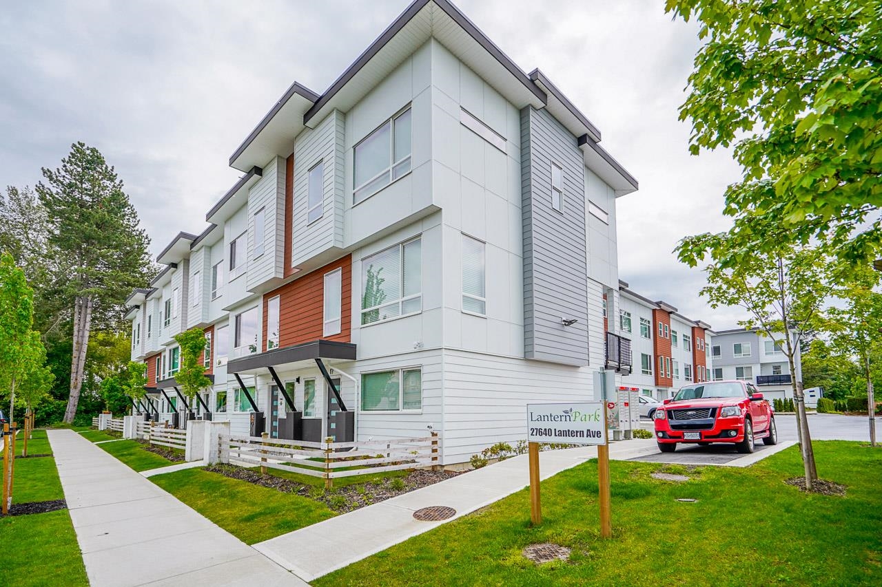 15-27640 Lantern Avenue, Abbotsford, BC, V4X 1M3