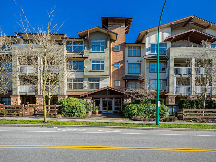 401-6500 194 Street, Surrey, BC, V4N 5X4