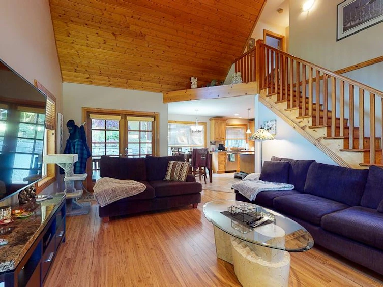 296 Bridgeman Road, Gibsons, BC, V0N 1V1