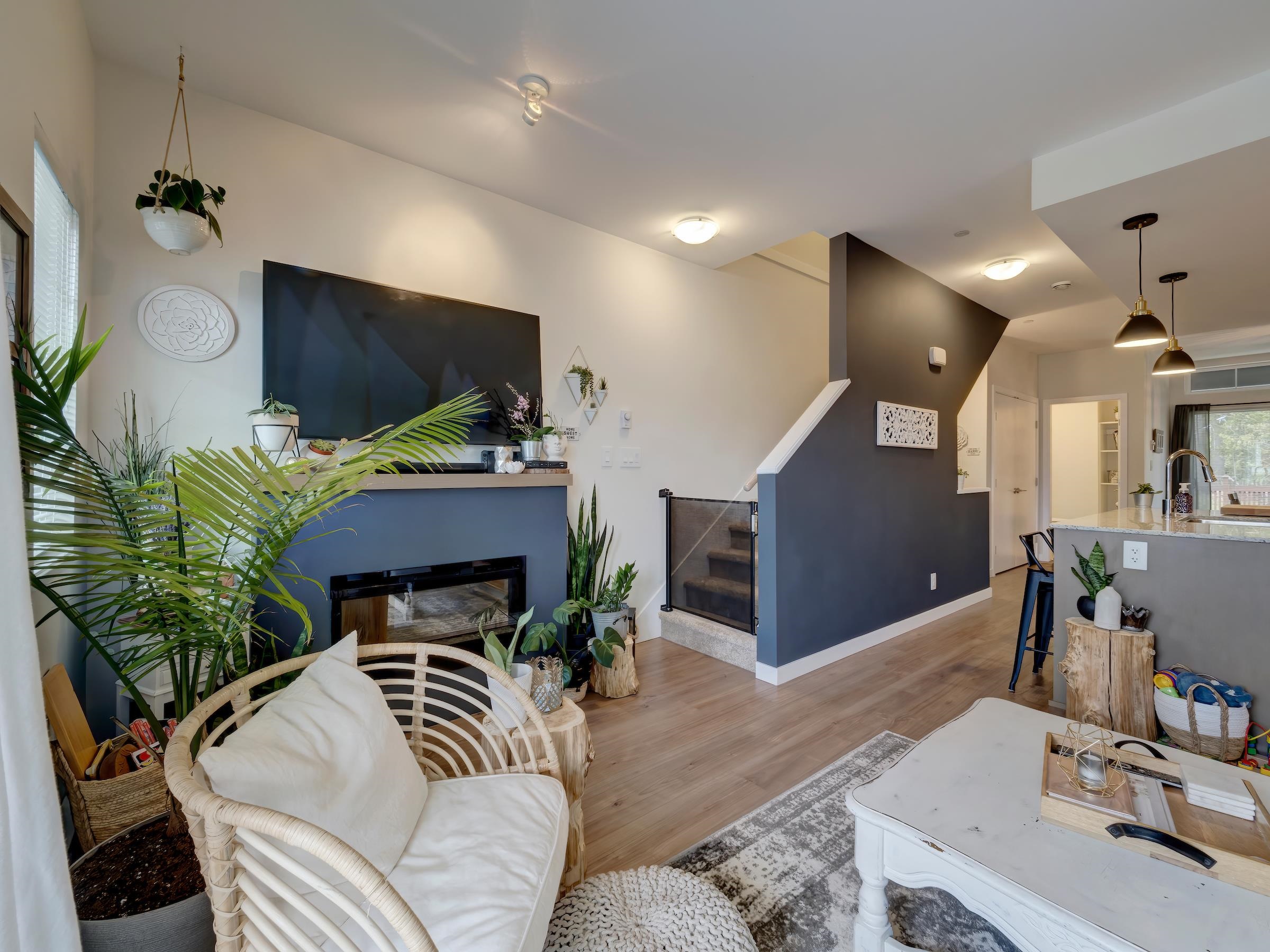 5934 Oldmill Lane, Sechelt, BC, V7Z 0S3