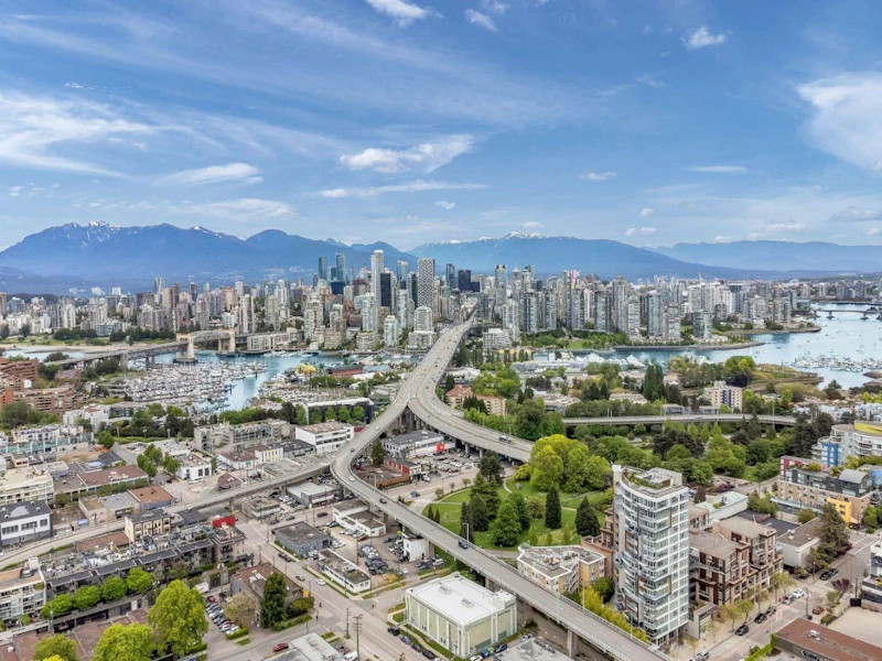705 - 1650 W 7th Avenue, Vancouver BC V6J 5N1
