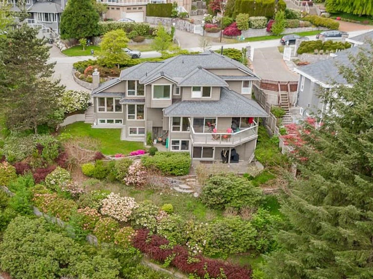 4130 Quarry Court, North Vancouver, BC, V7K 3C3