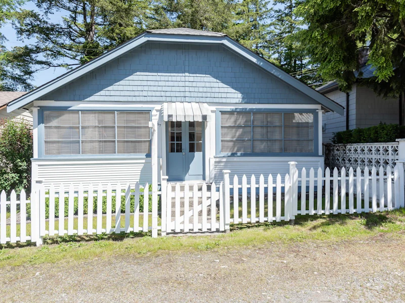 367 Cedar Street, Cultus Lake BC V2R 4Z1