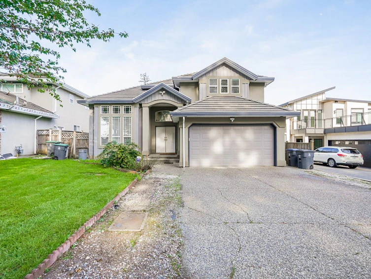 8230 156 Street, Surrey, BC, V3S 3R7