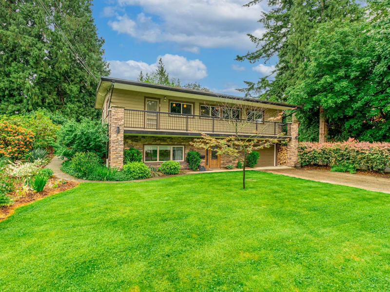 2282 Rosewood Drive, Abbotsford BC V2S 3S8