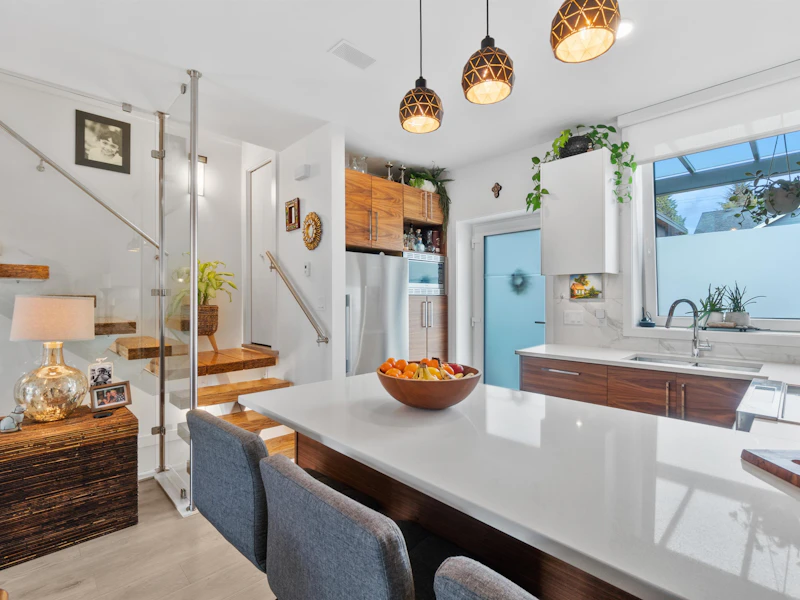 34 - 720 E 3rd Street, North Vancouver BC