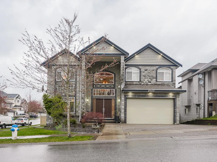 27675 Signal Court, Abbotsford, BC, V4X 0A4