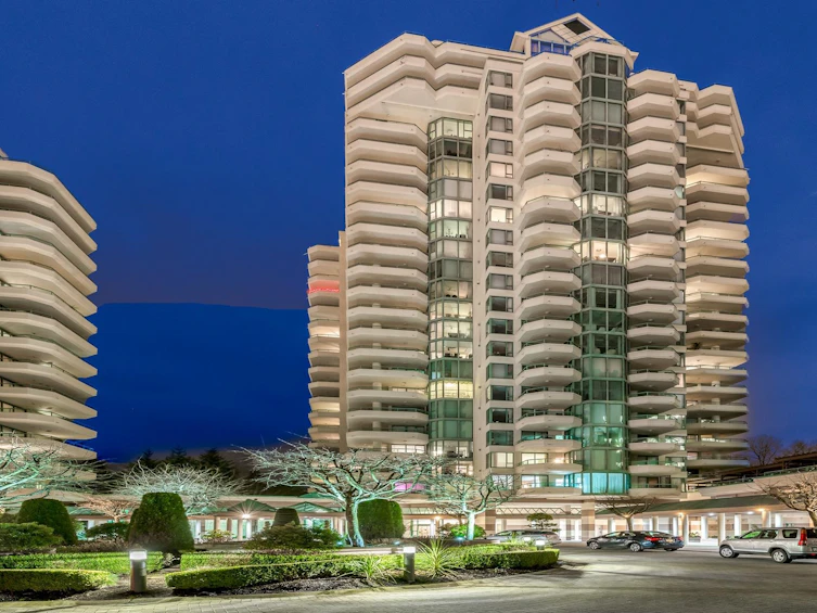 11A-338 Taylor Way, West Vancouver, BC, V7T 2Y1