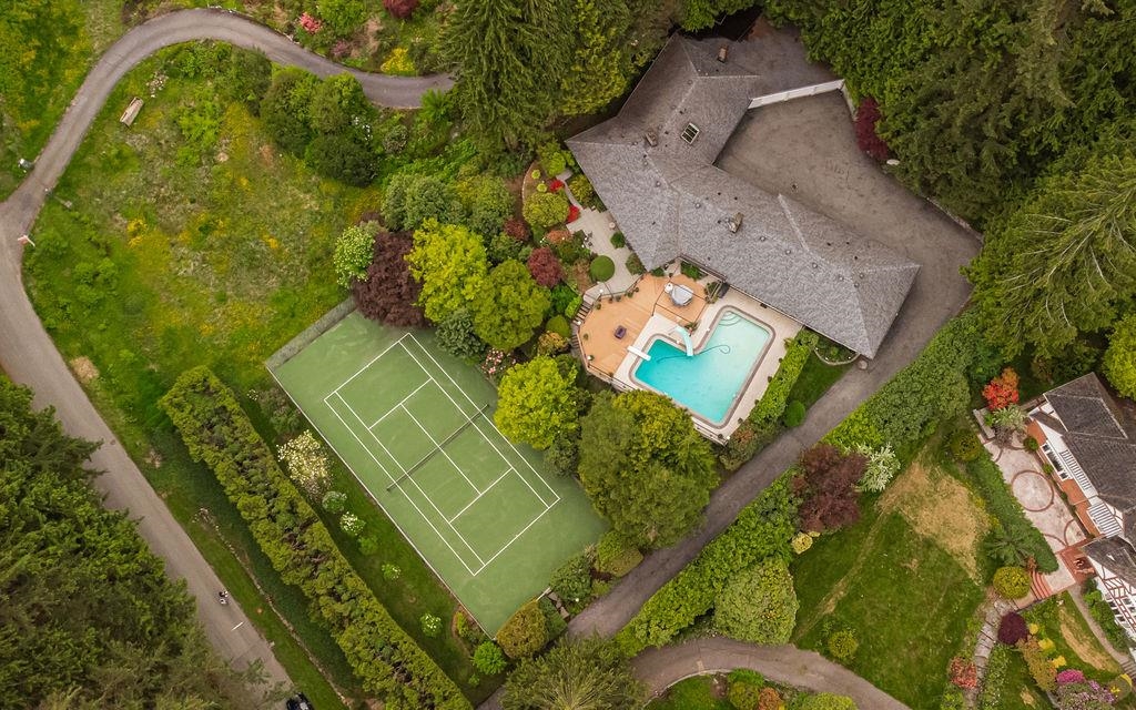 230 Onslow Place, West Vancouver, BC, V7S 1K5