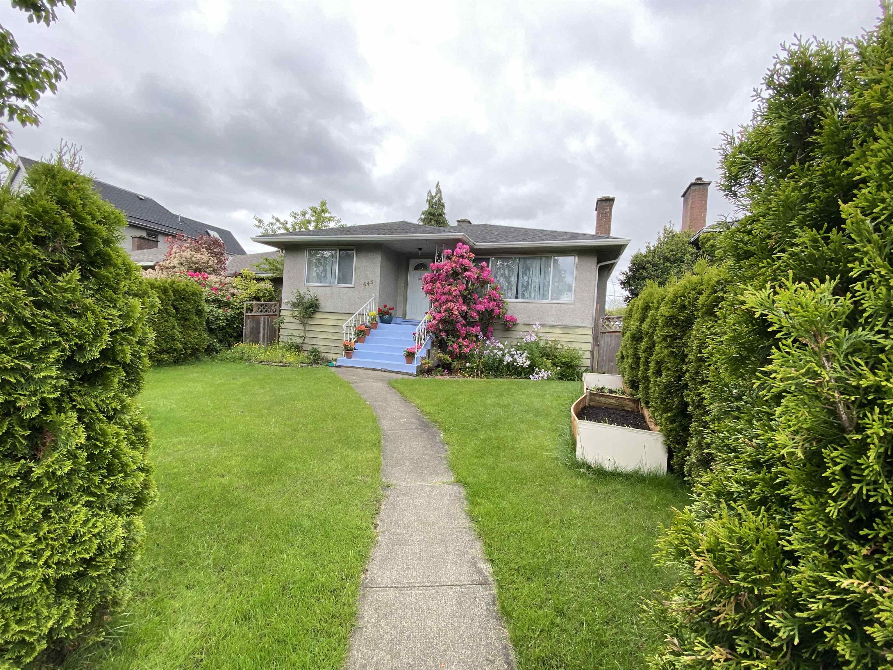 645 E 27 Avenue, Vancouver, BC, V5V 2K7