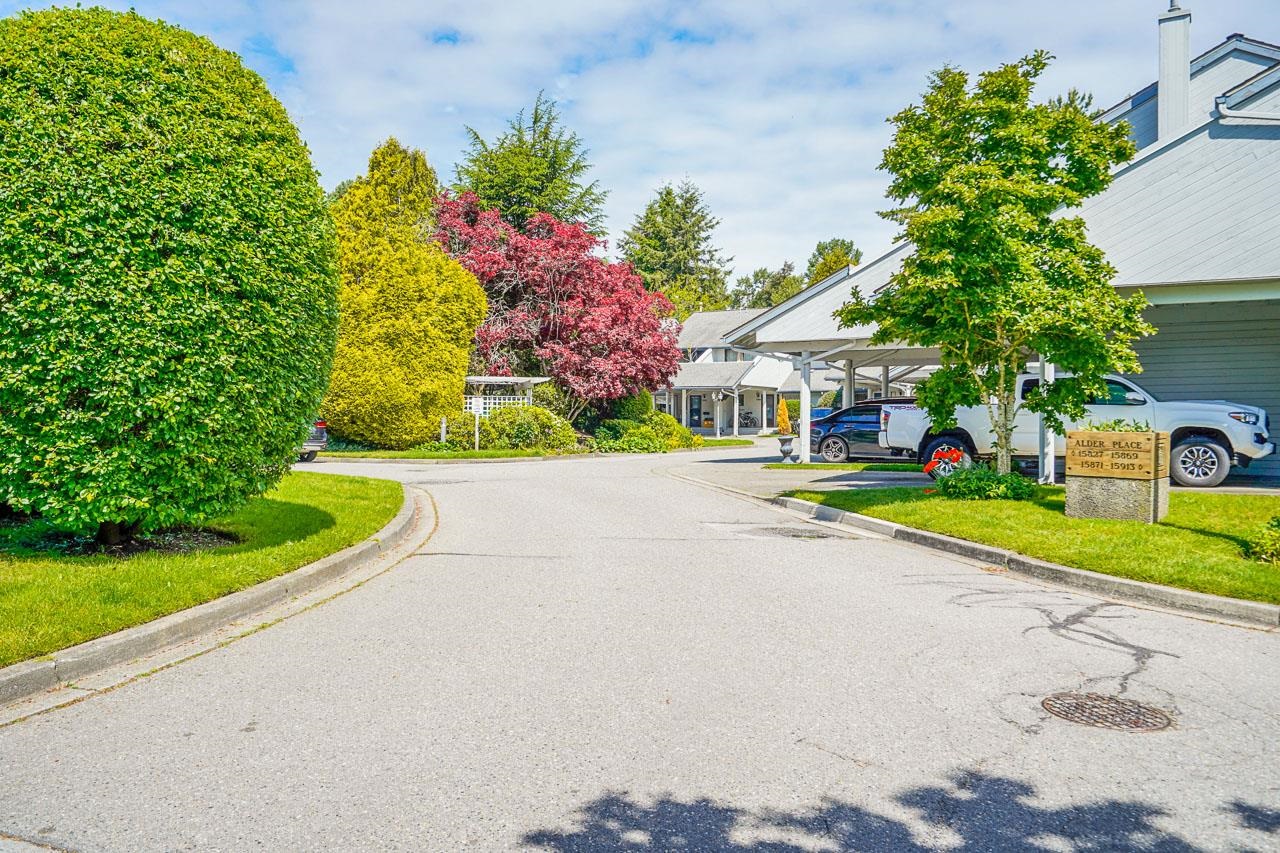15829 Alder Place, Surrey, BC, V4A 5J1