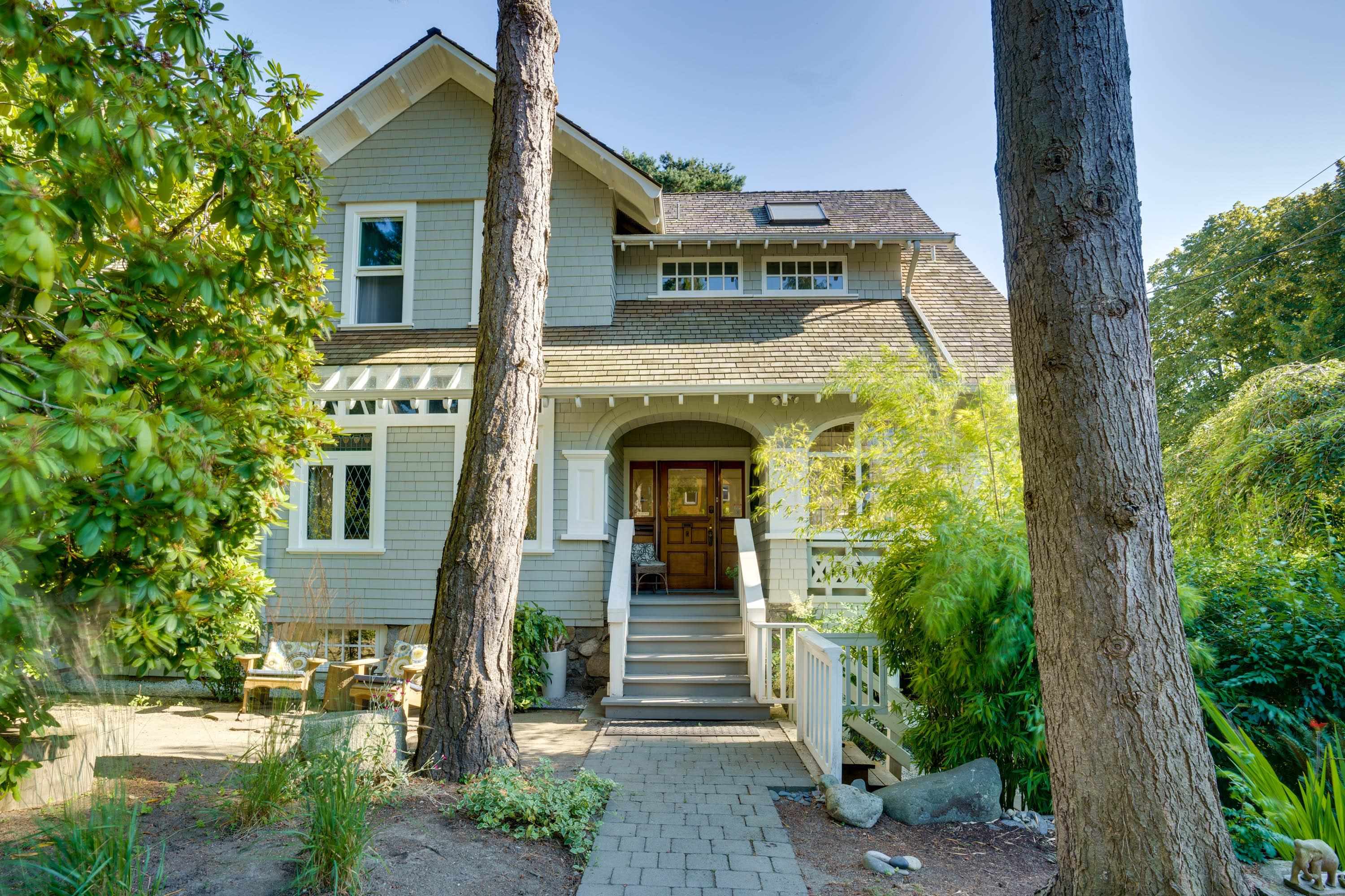 2590 W 2nd Avenue, Vancouver, BC, V6J 1K8