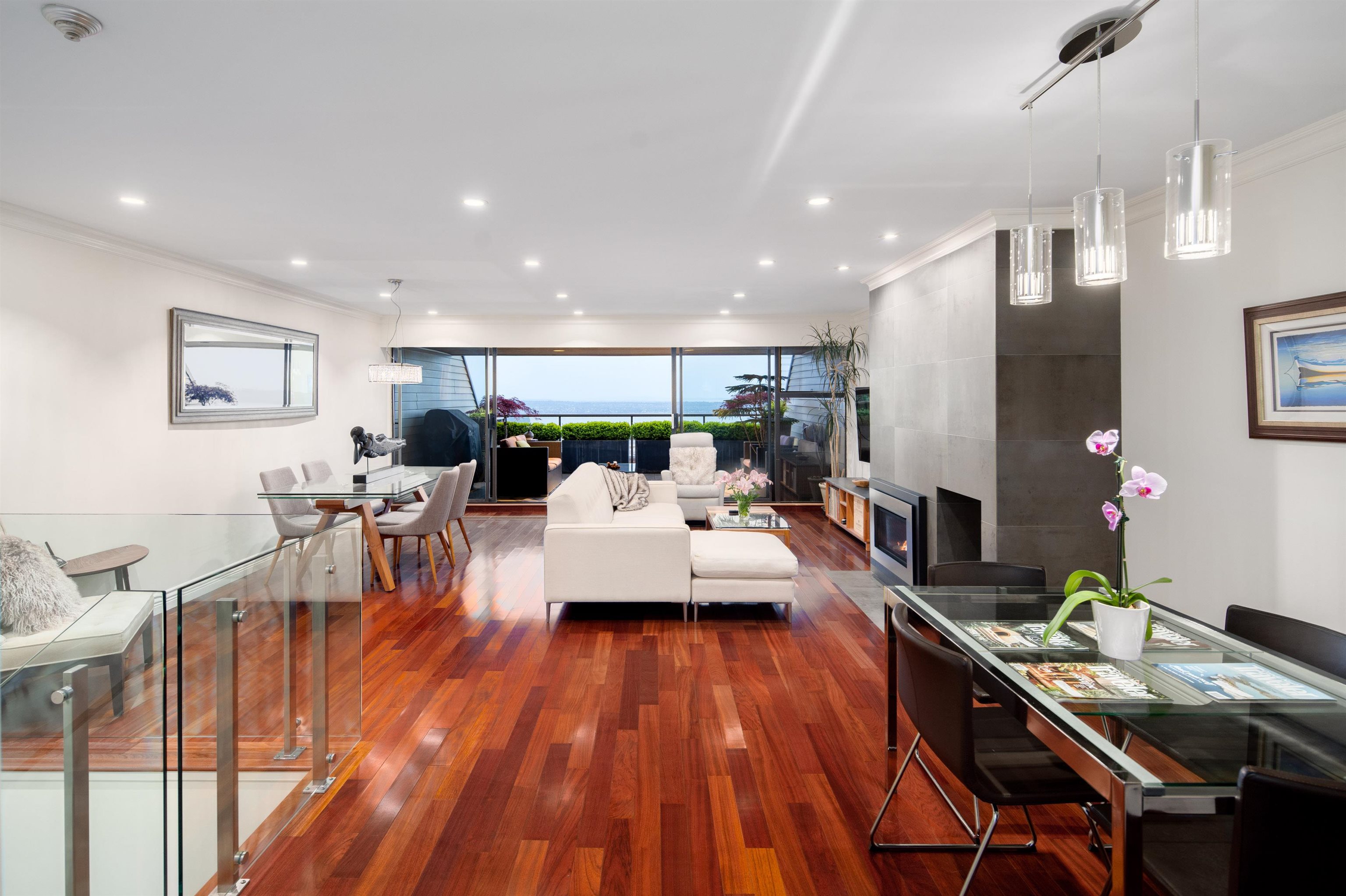 28-2250 Folkestone Way, West Vancouver, BC, V7S 2X7